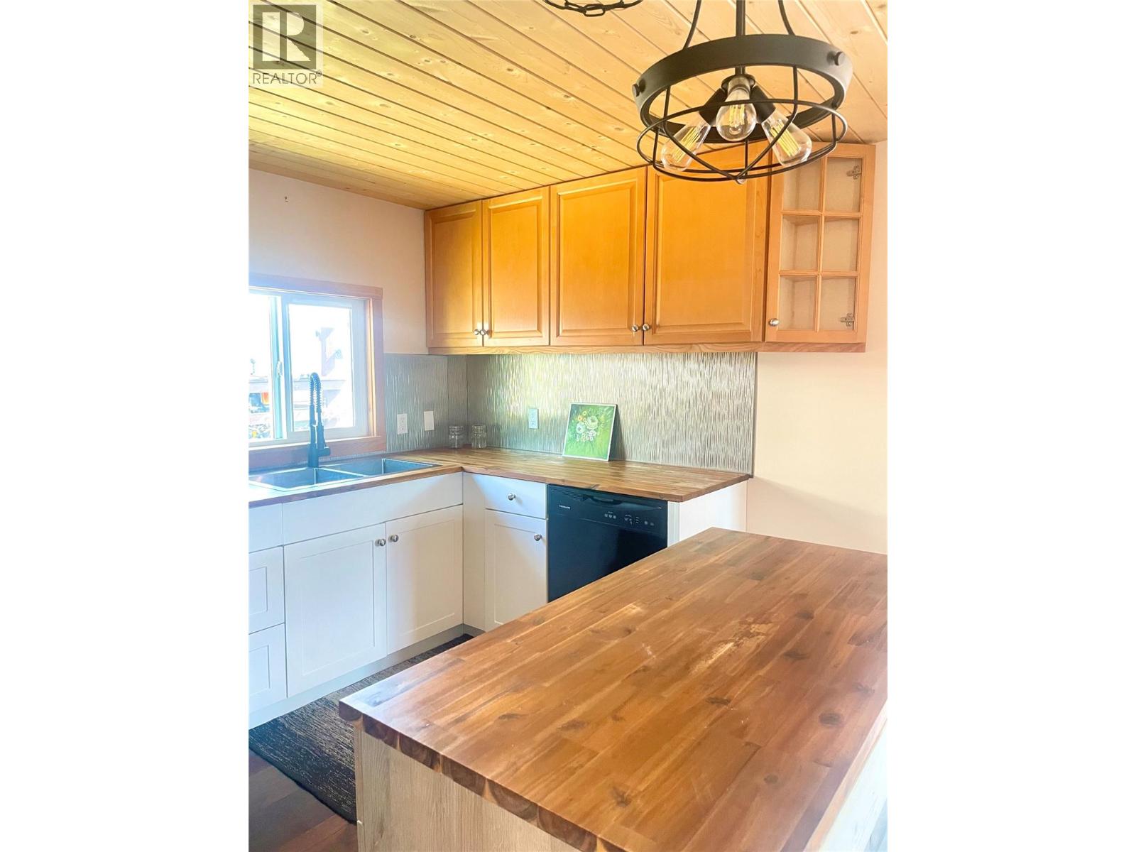 Pad #14 - 5174 Lambert Road - 10