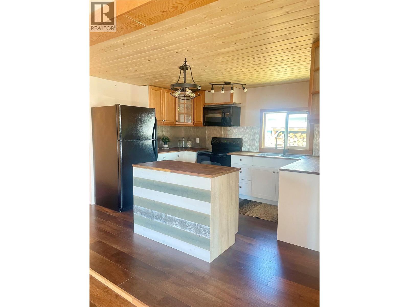 Pad #14 - 5174 Lambert Road - 9