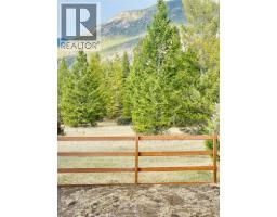 4pc Ensuite bath - Pad #14 - 5174 Lambert Road, Invermere, BC V0A1K2 Photo 6