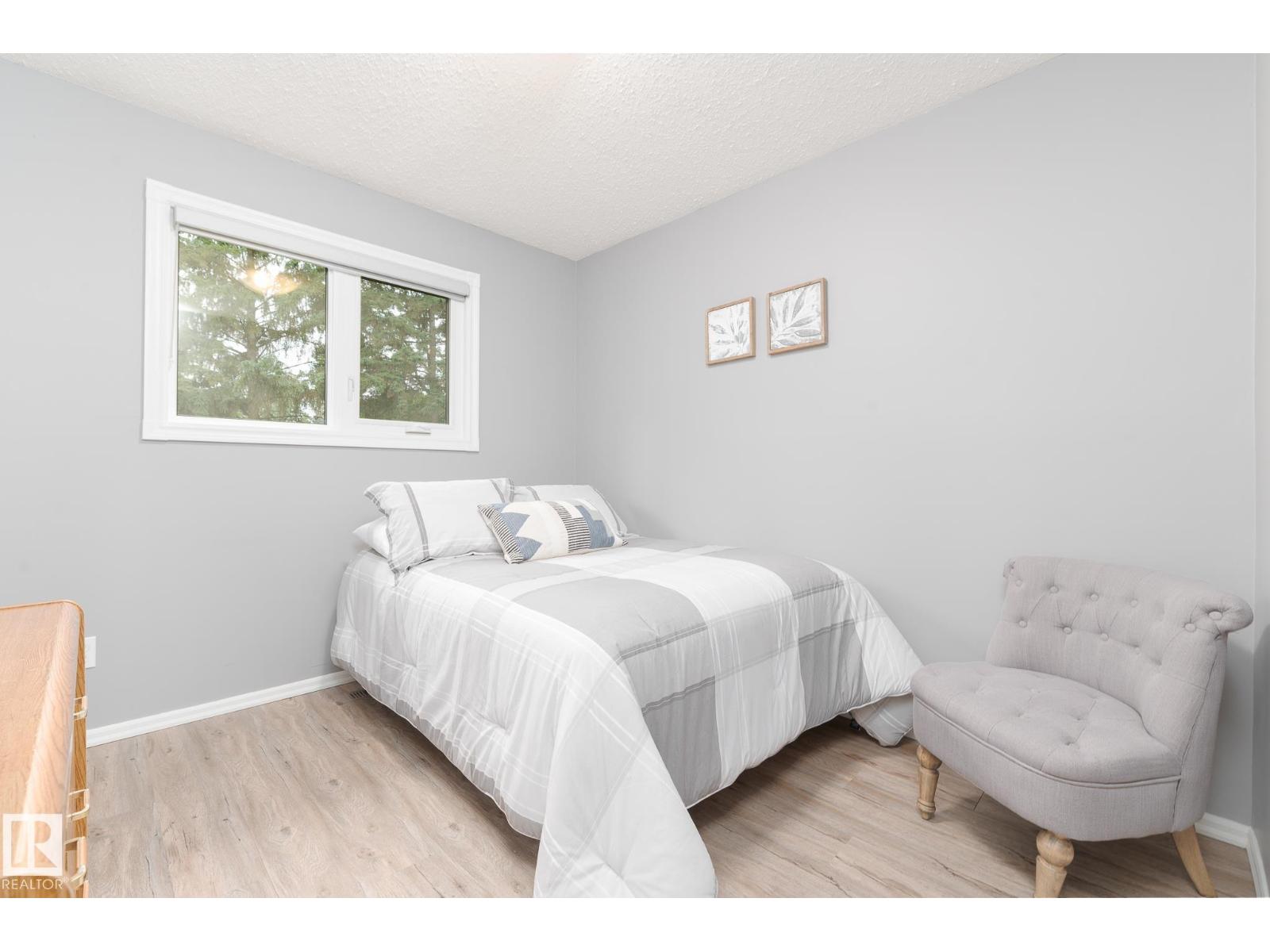 94 MARLBORO DR - Image 21