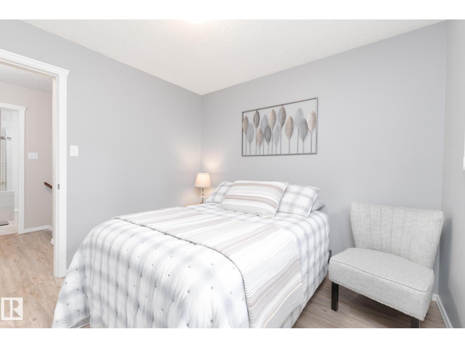 94 MARLBORO DR - Image 22
