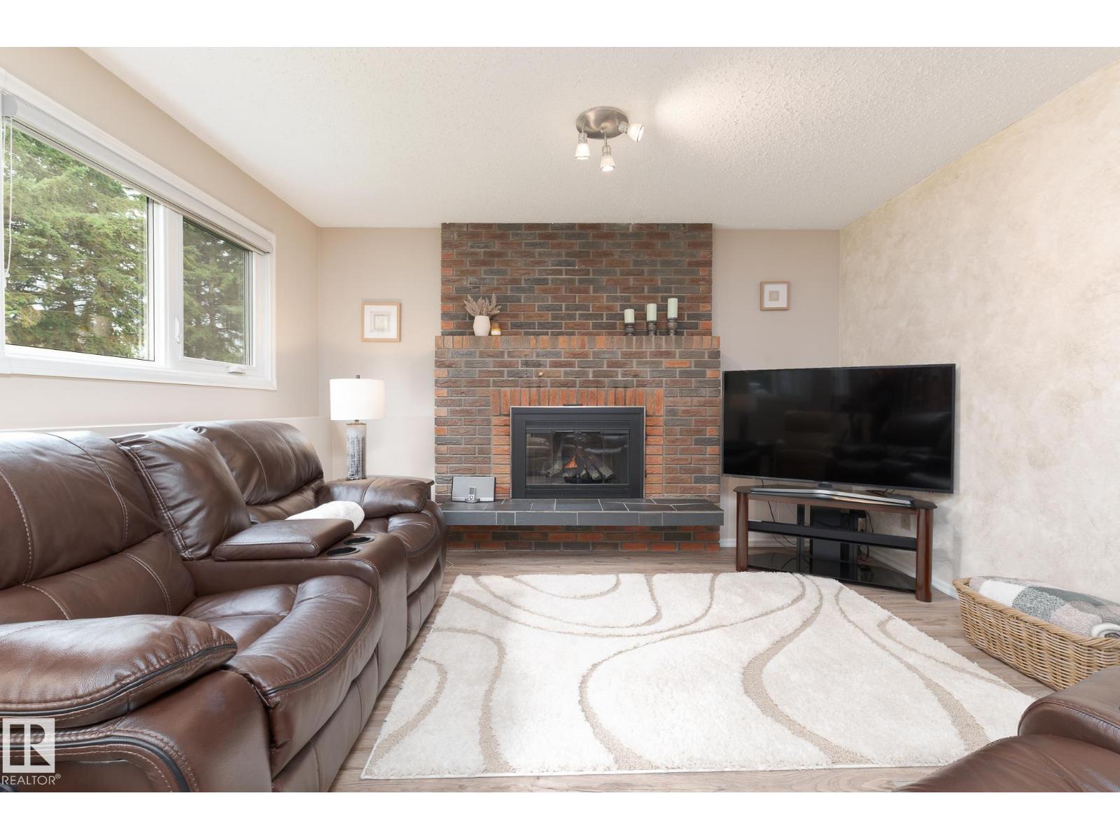94 MARLBORO DR - Image 28