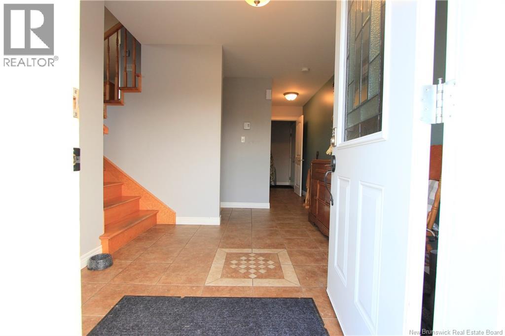 8 Hallihan Drive, Oromocto — photo 2