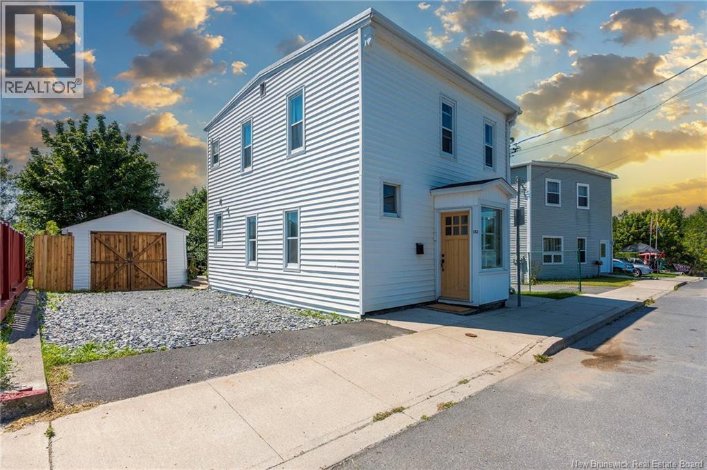 182 Visart Street
