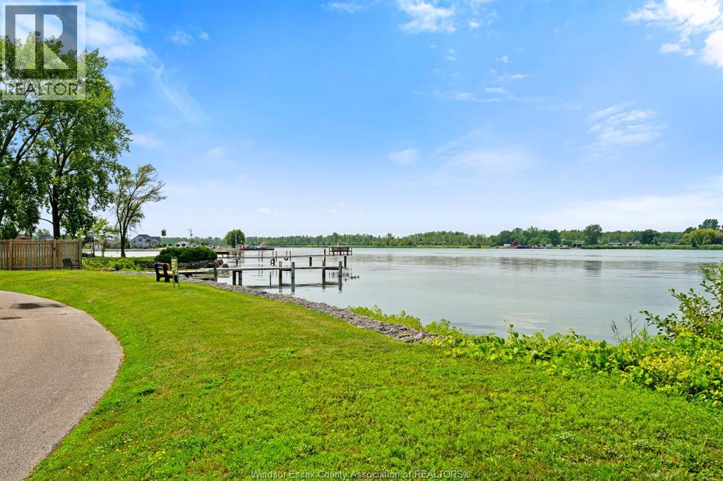 #214 40 Adams LANE - 9