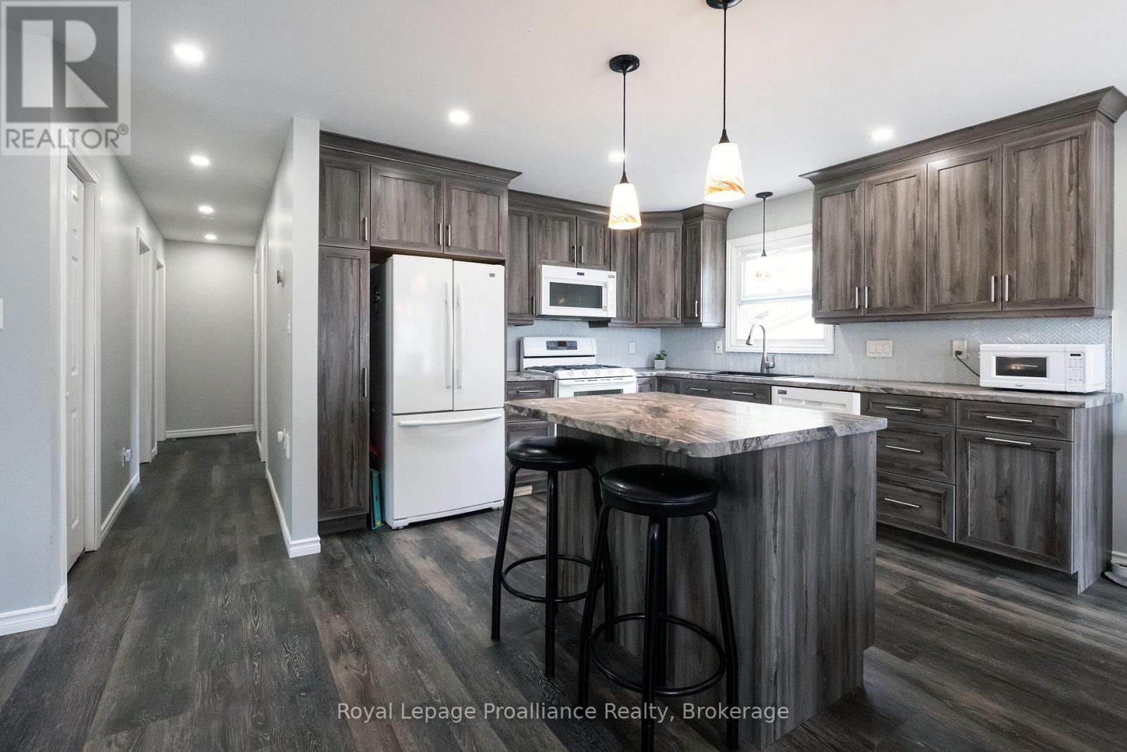 115 NICHOLAS STREET - 7