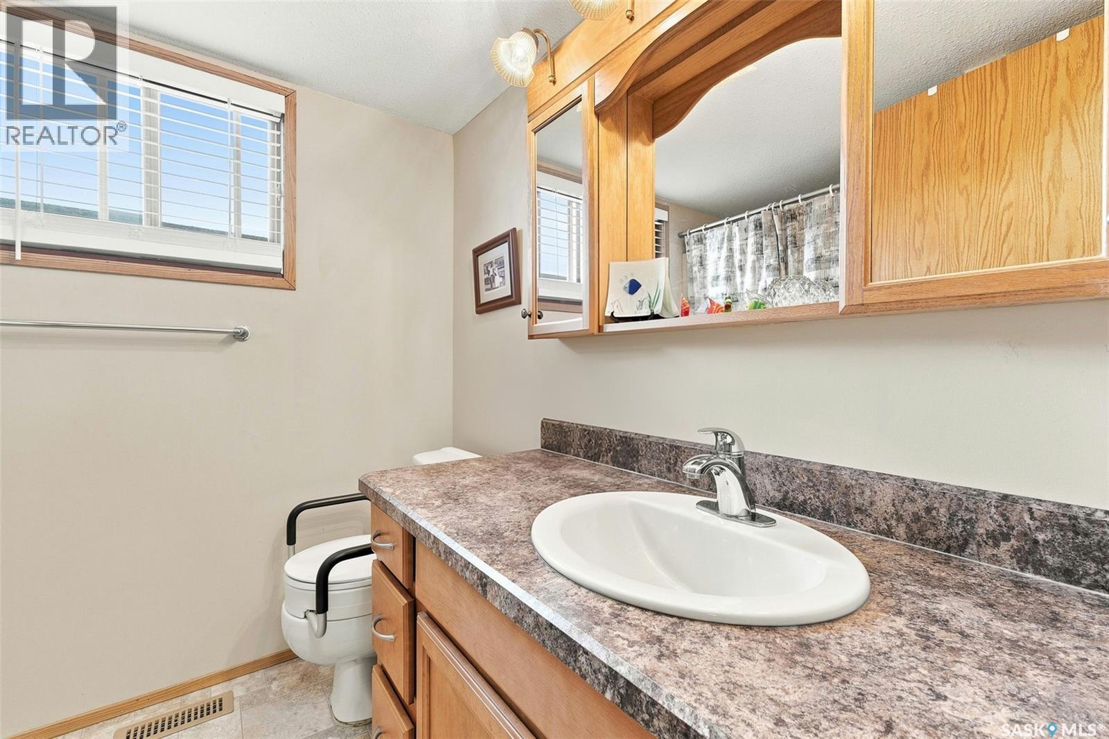 #386 Cedar Meadow DRIVE - 11