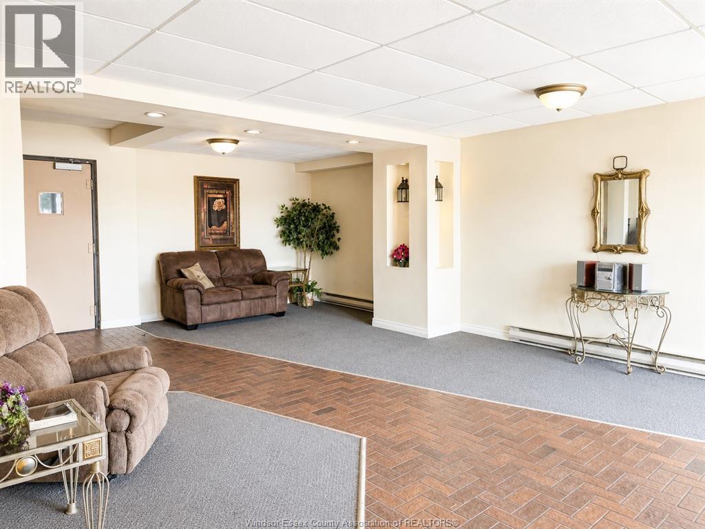 2565 LAUZON ROAD Unit# 101, Windsor — photo 3