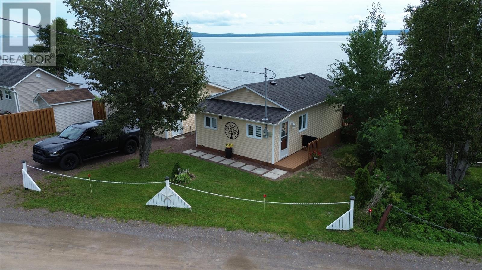 1 Evans Point, Northern Arm — photo 3