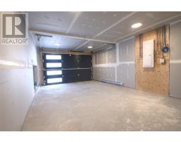 64 Trenton Drive thumbnail 33