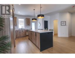 64 Trenton Drive thumbnail 6