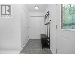 201 Gladeview Private, Ottawa, ON K1T4A6 Photo 28