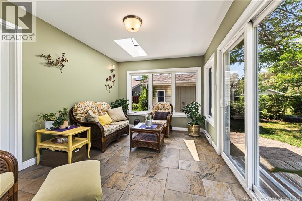 338 Vanier - Image 19