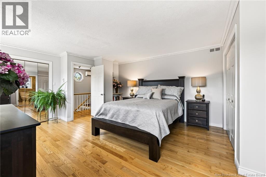 338 Vanier - Image 25
