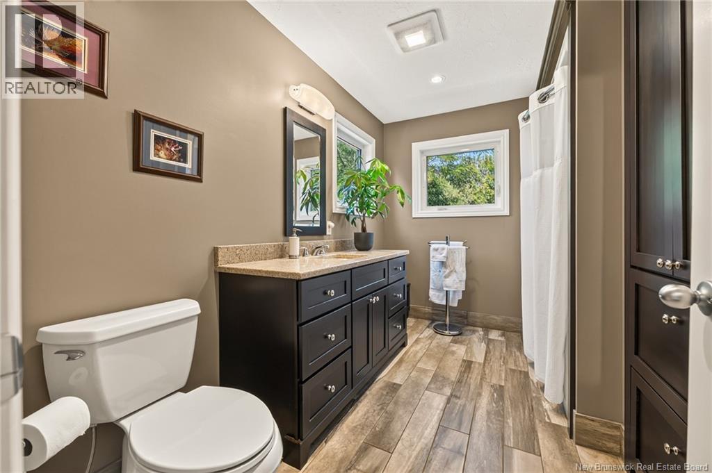 338 Vanier - Image 31