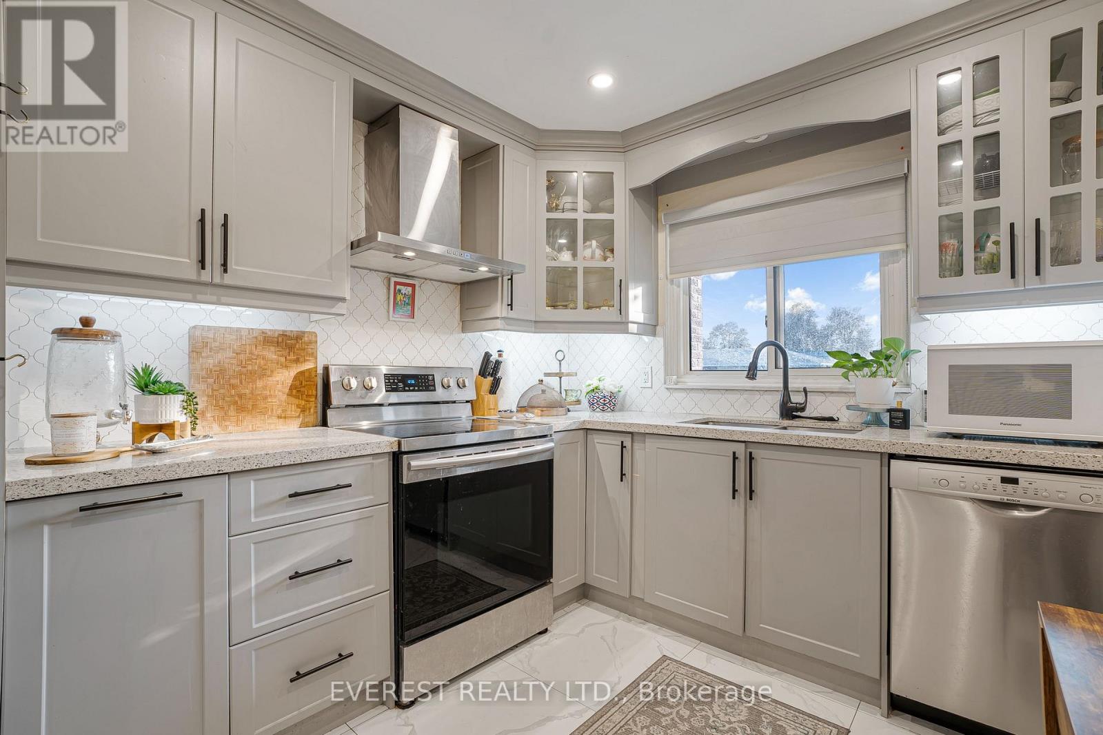 228 MICHAEL BOULEVARD - 11