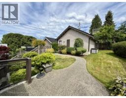 336 E 26th Street, North Vancouver, BC V7N1B1 Photo 40