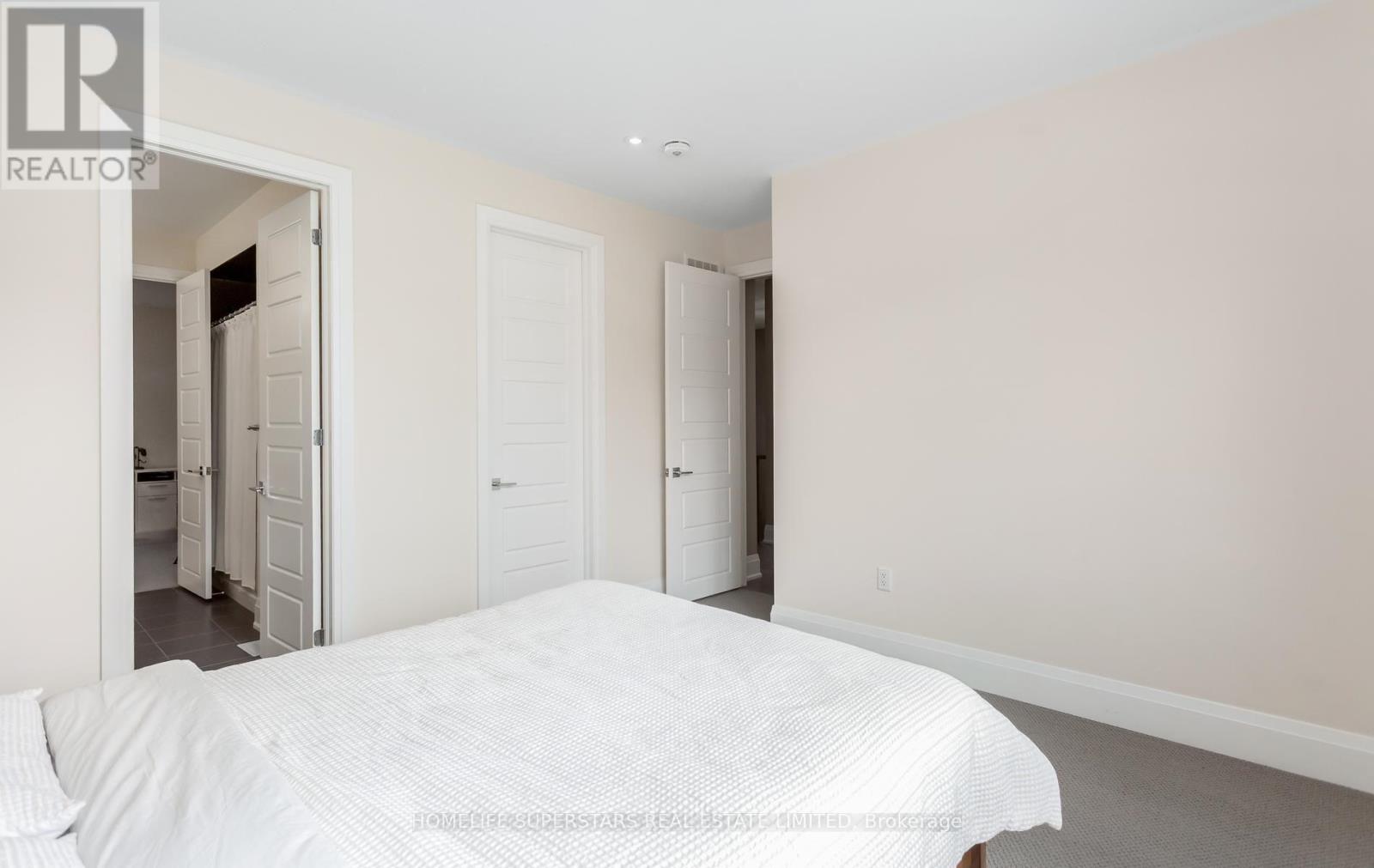 12 JOHN HENRY STREET - 23