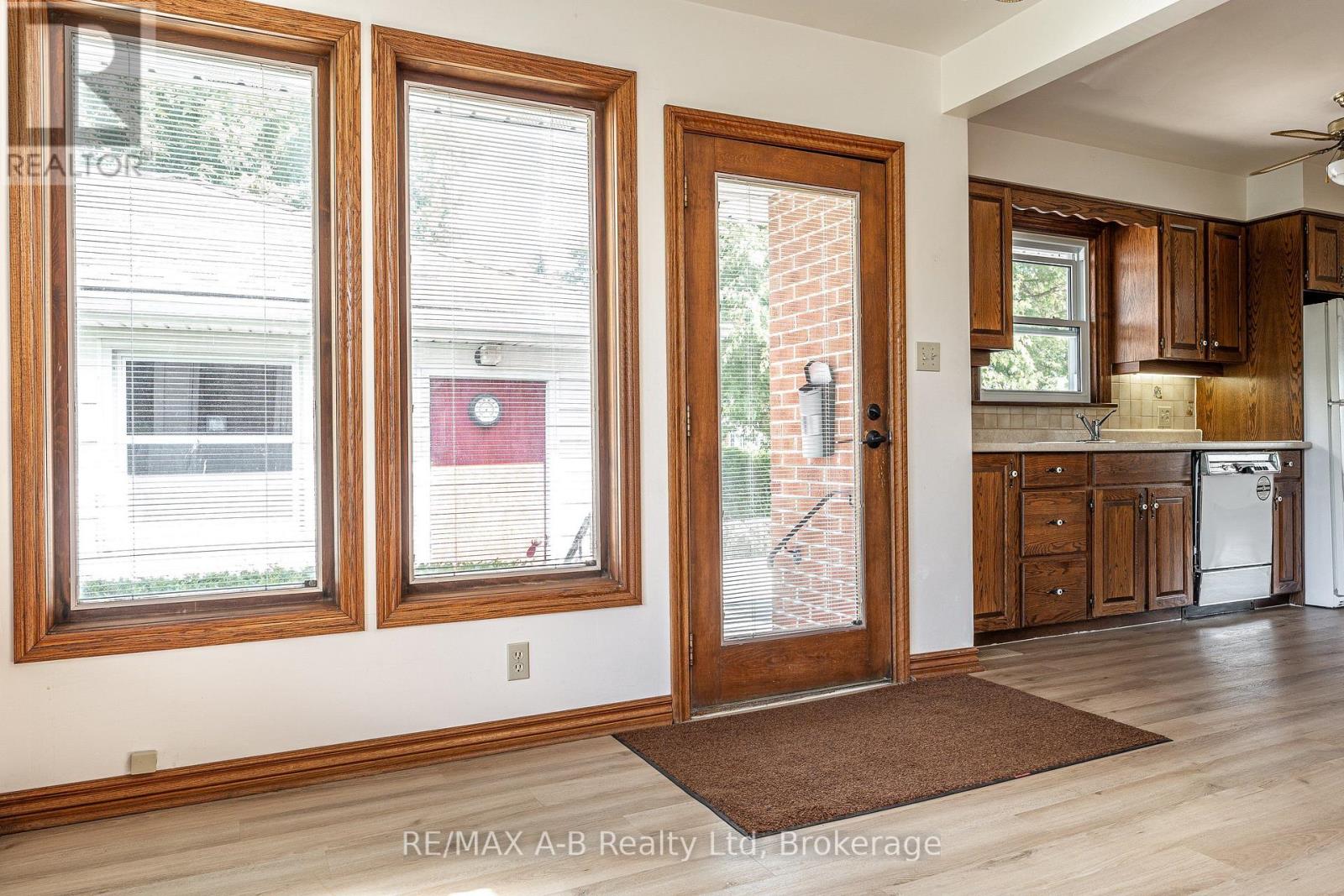 34 WARNER STREET - 17