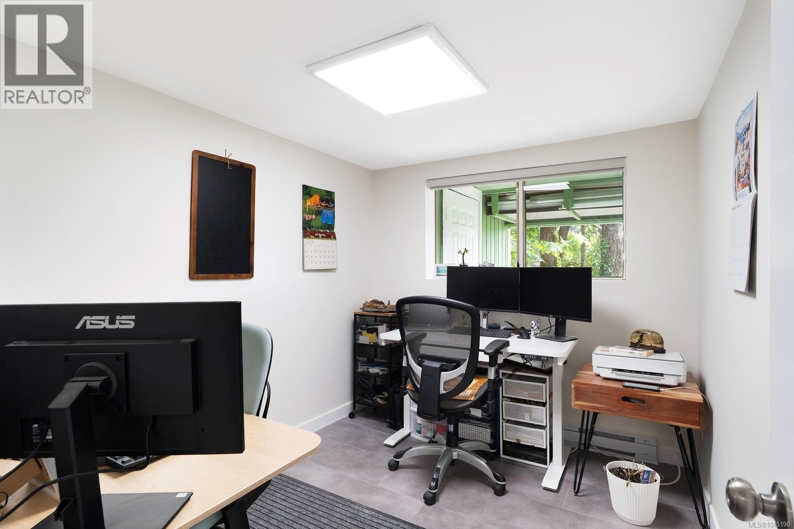 1055 Trillium Rd - 27