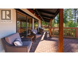 Full bathroom - 134 Riondel Road, Kootenay Bay, BC V0B1X0 Photo 20