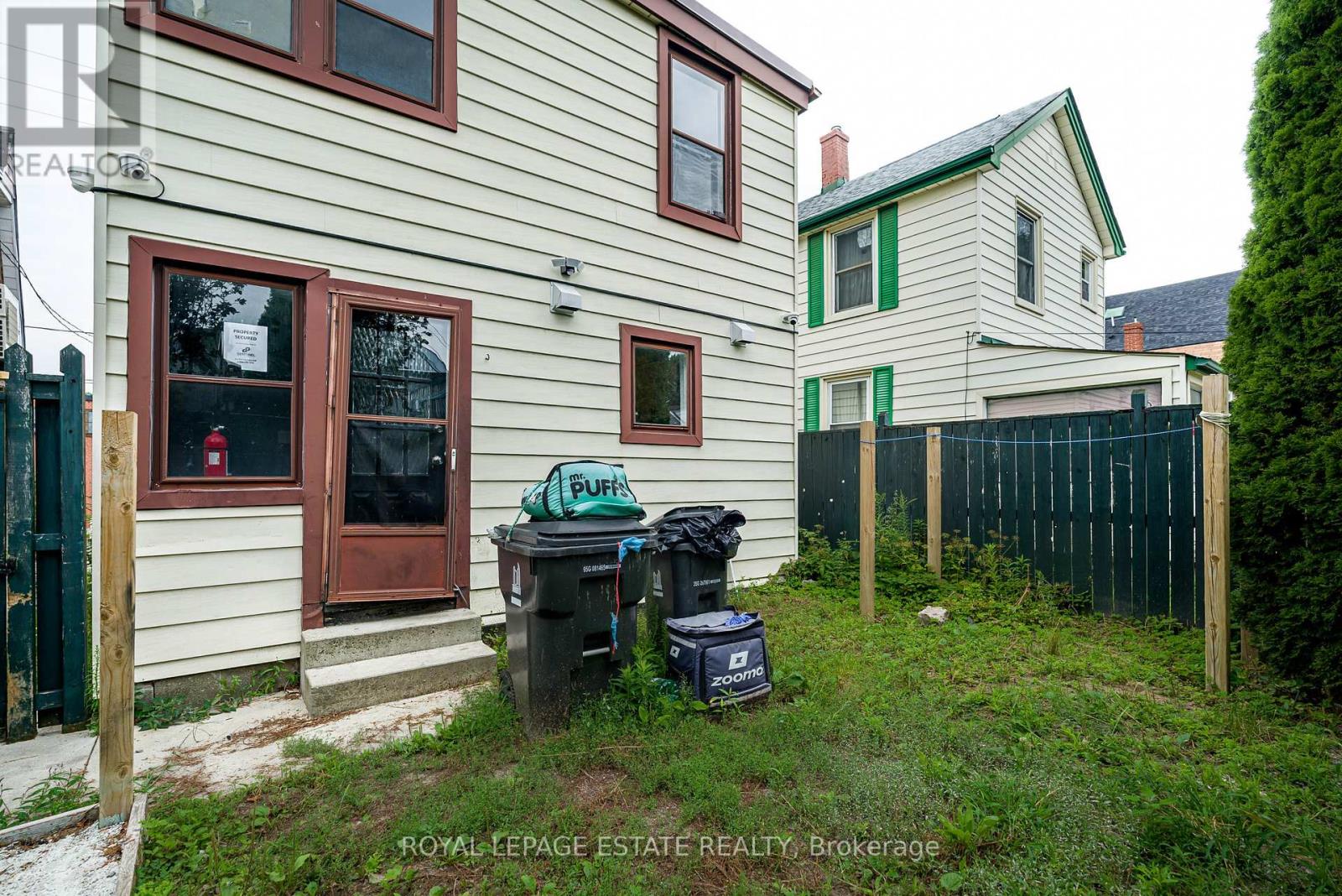 201 CHRISTIE STREET - 32