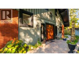 Full bathroom - 134 Riondel Road, Kootenay Bay, BC V0B1X0 Photo 7