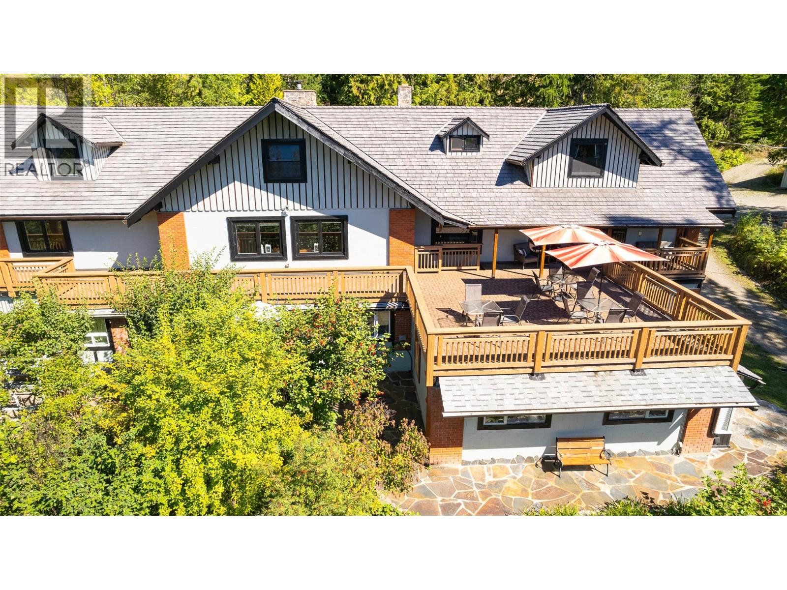 134 Riondel Road - 63