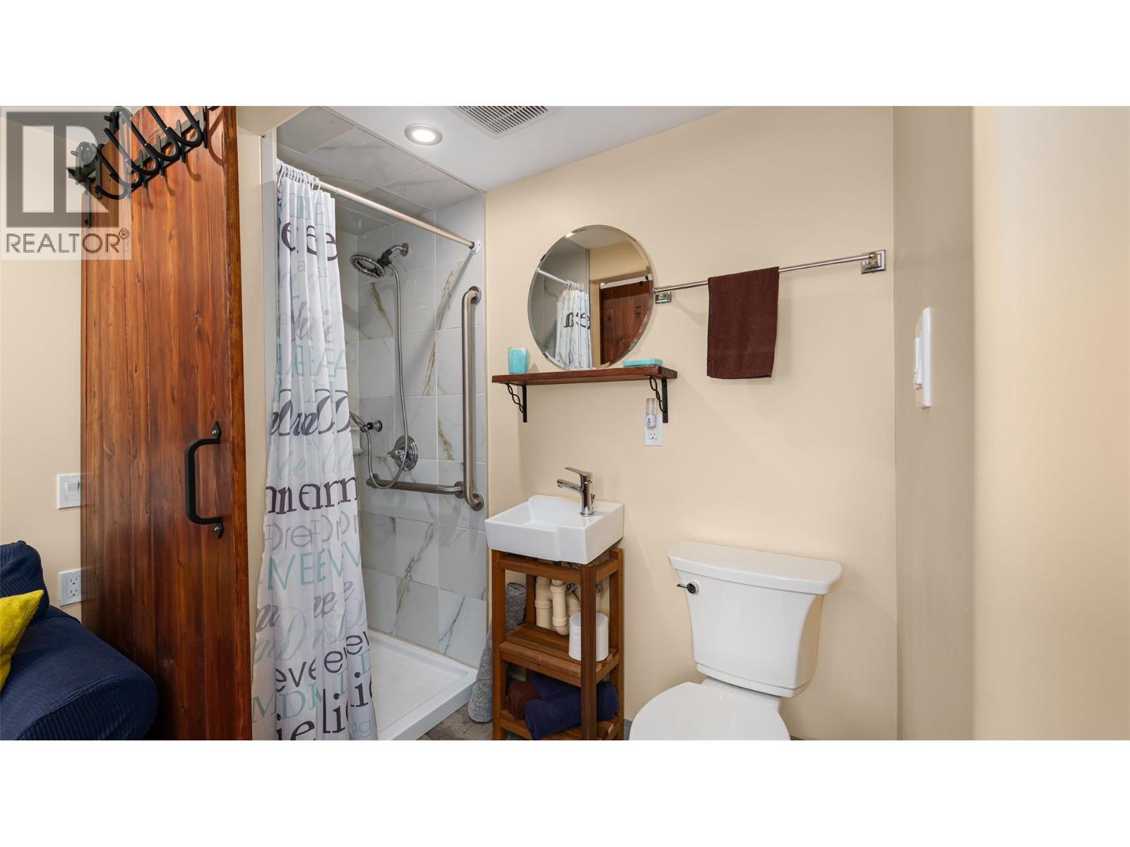 134 Riondel Road - 57