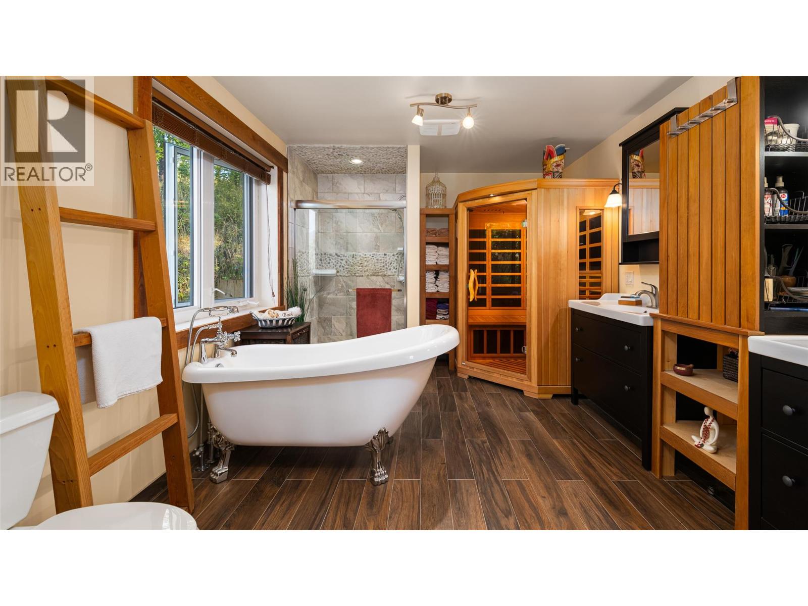 134 Riondel Road - 30