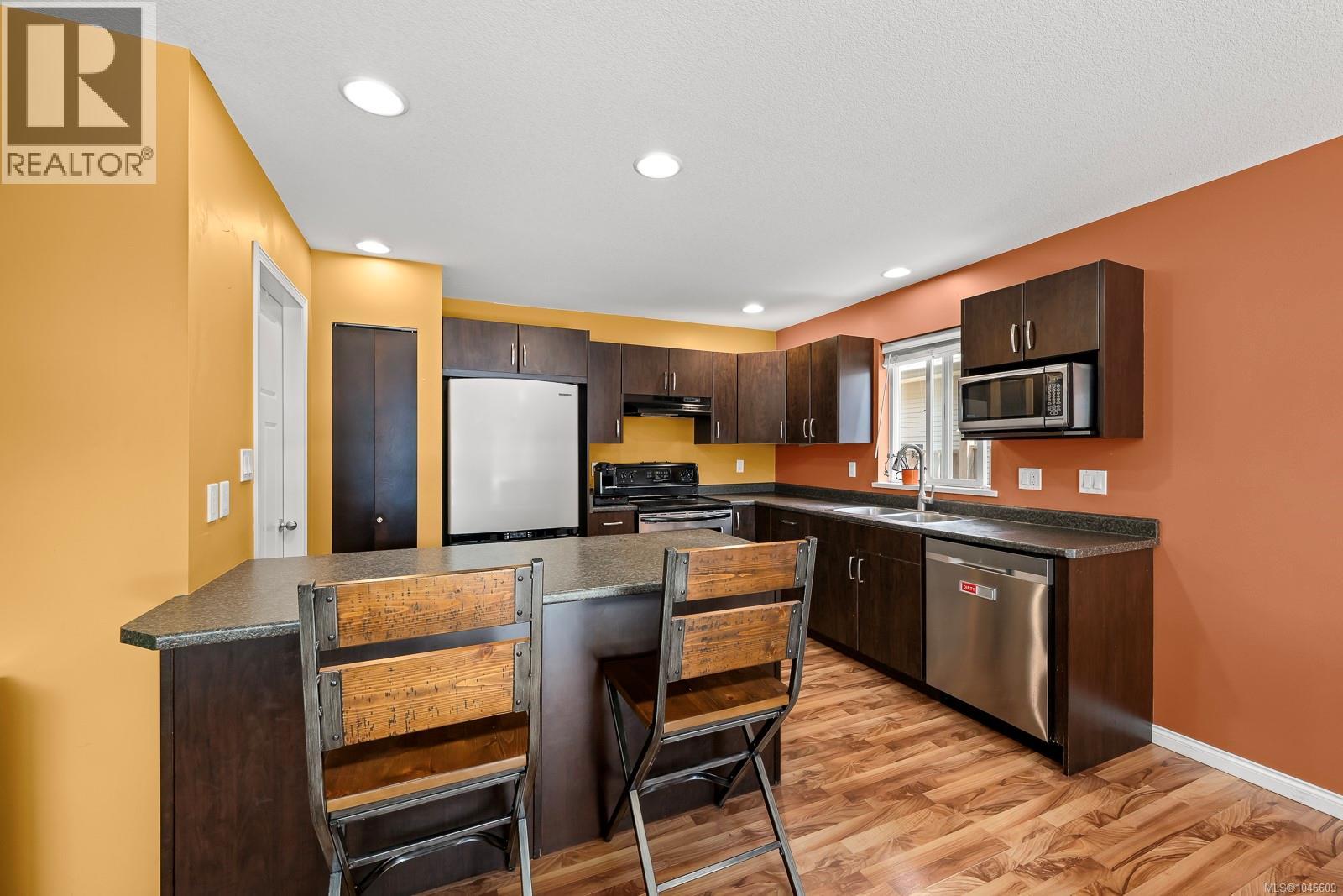 3351 Coniston Cres - 19