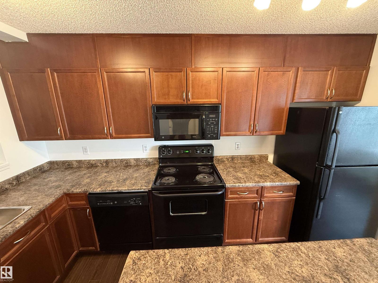 #8 3075 TRELLE CR NW - 17