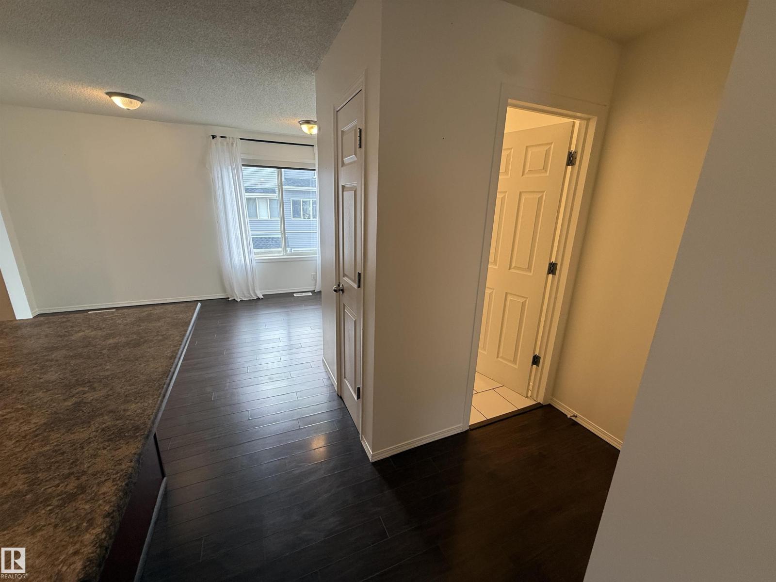 #8 3075 TRELLE CR NW - 20