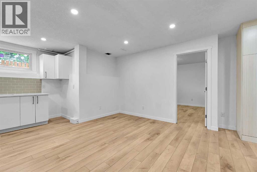 3820 14 Avenue SE - 24