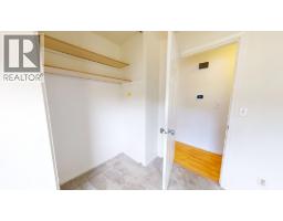 Bedroom - 2634 Springfield Road, Kelowna, BC V1X1B8 Photo 8