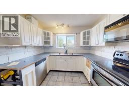 Den - 2634 Springfield Road, Kelowna, BC V1X1B8 Photo 6