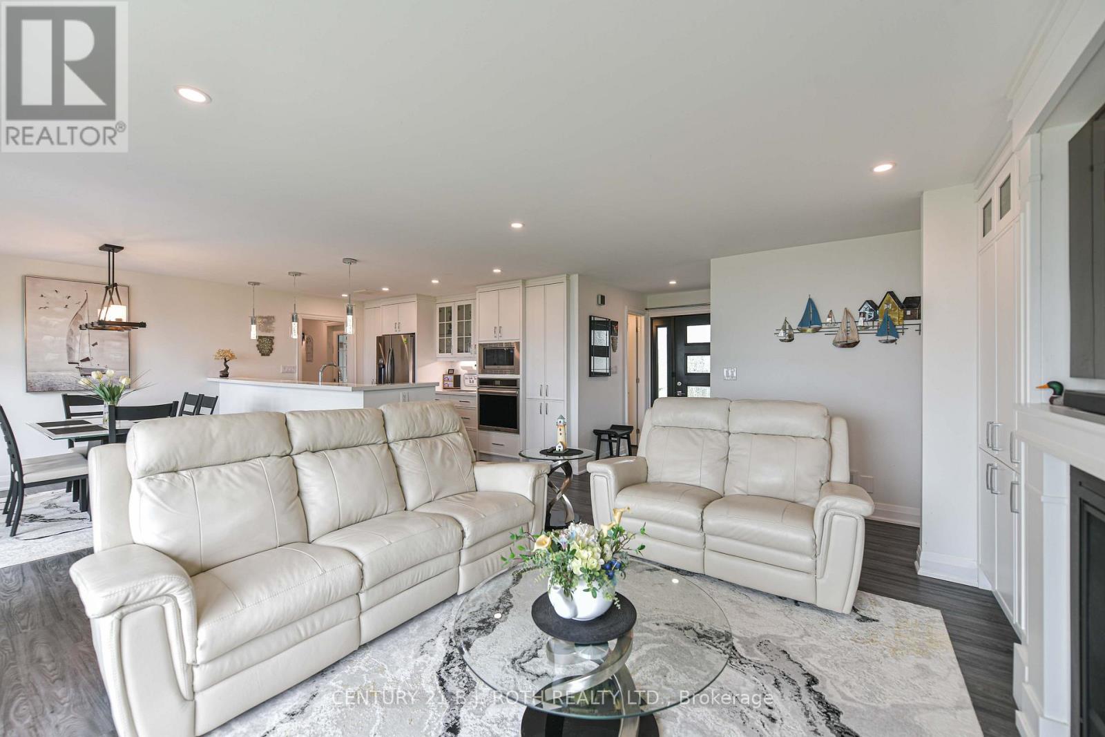 91 MOON POINT DRIVE - 11