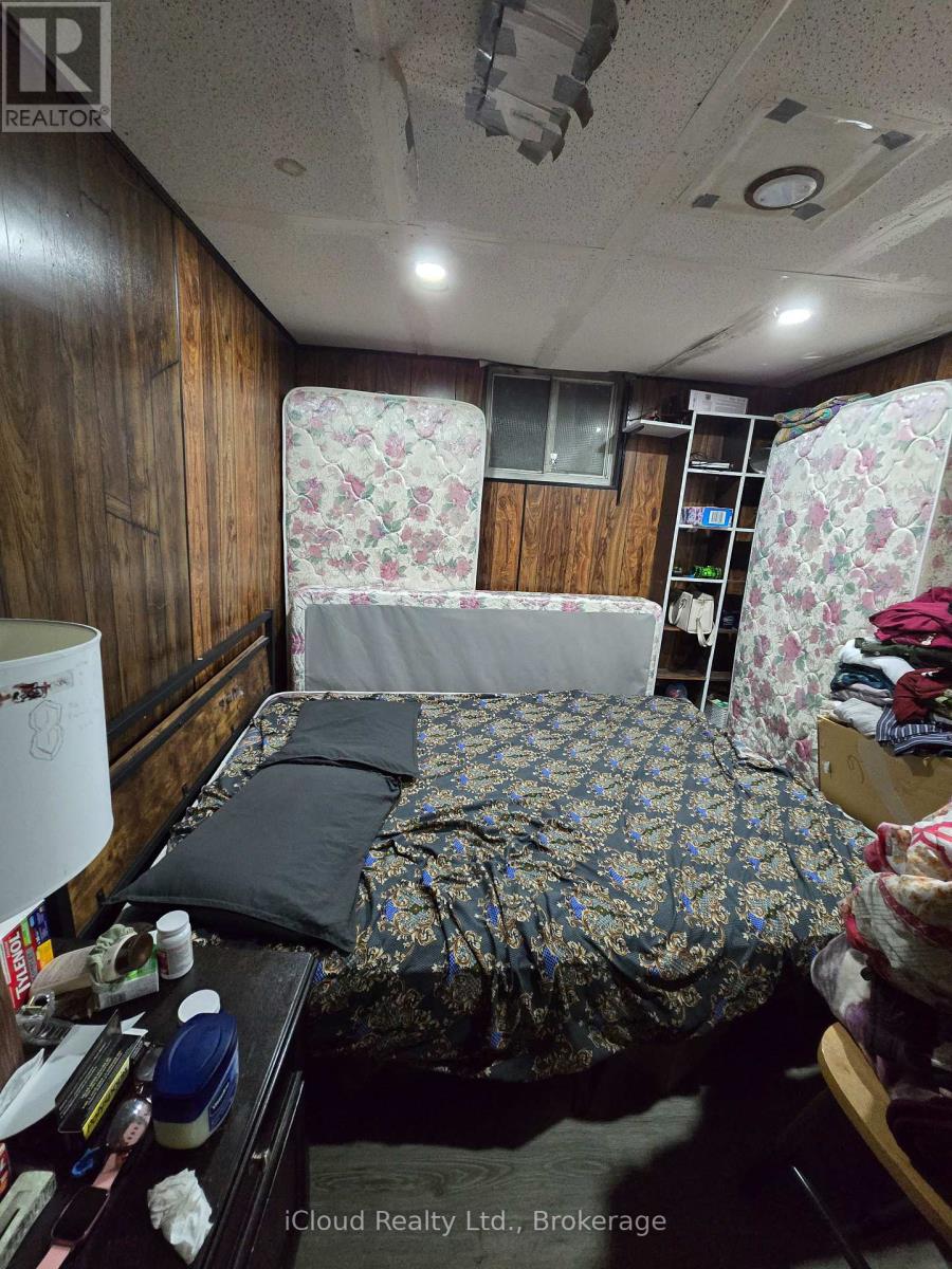 325 DYSON ROAD - 21