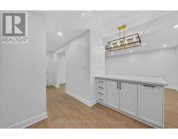 18 Elderfield Crescent, Toronto, ON M9C3K7 Photo 15