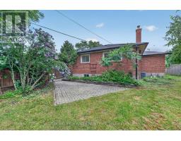 18 Elderfield Crescent, Toronto, ON M9C3K7 Photo 43