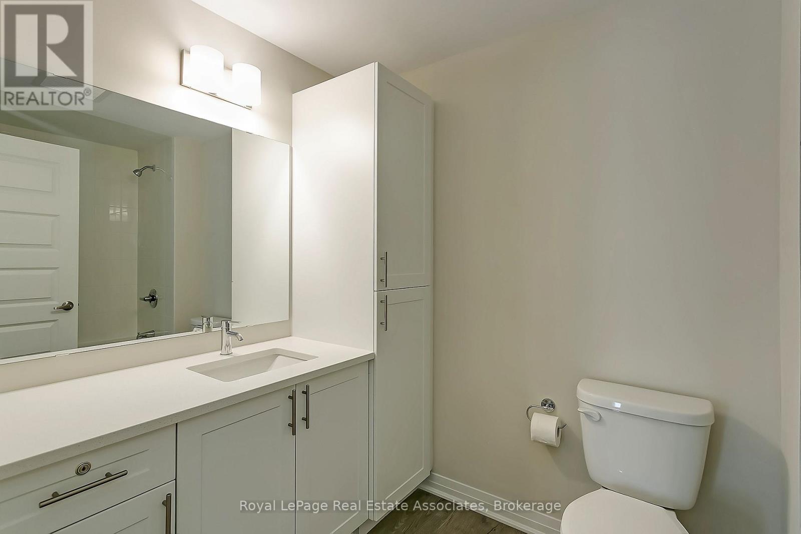 #524 610 FARMSTEAD DRIVE - 24