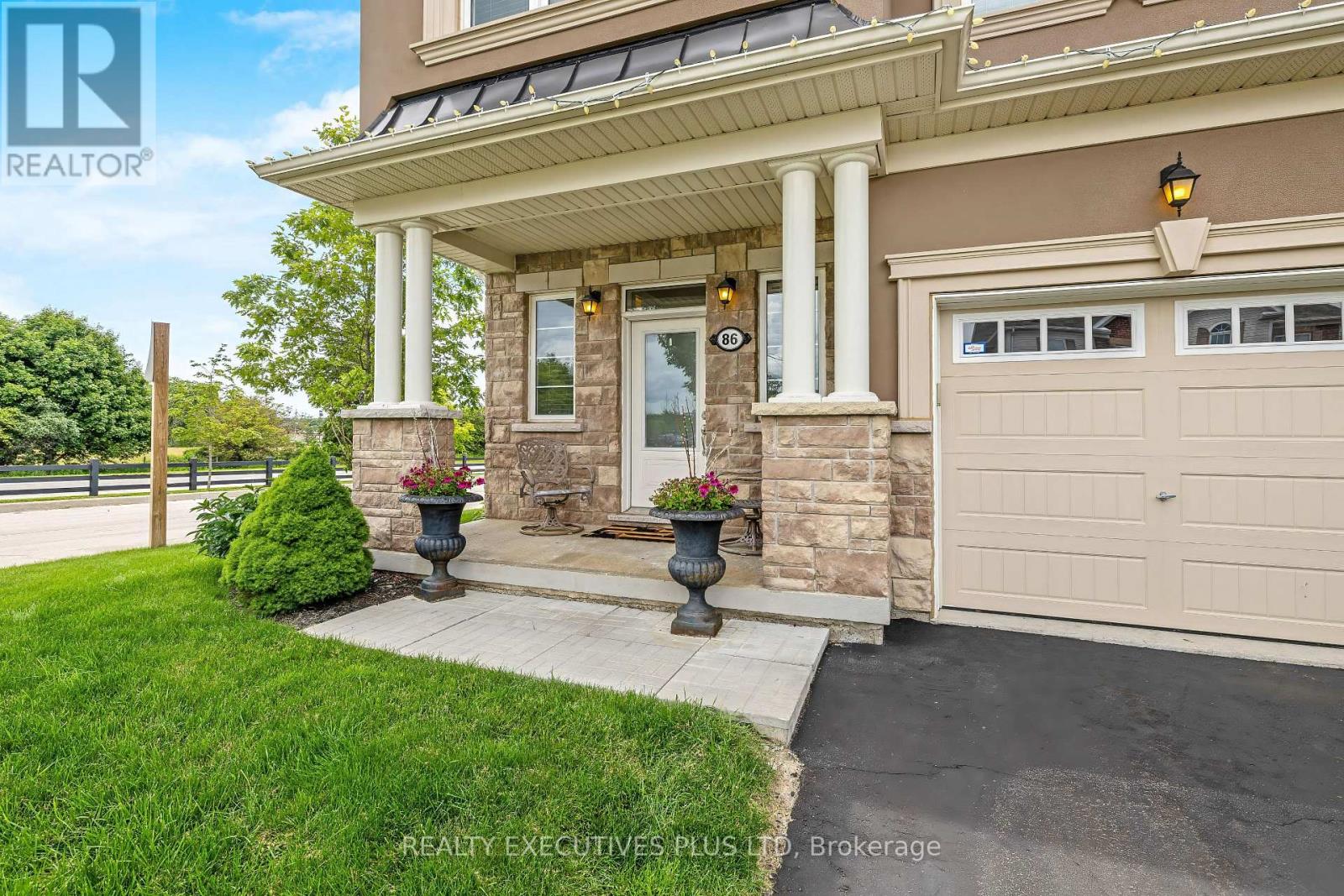 86 STILLWATER CRESCENT, Hamilton (Waterdown) — photo 2