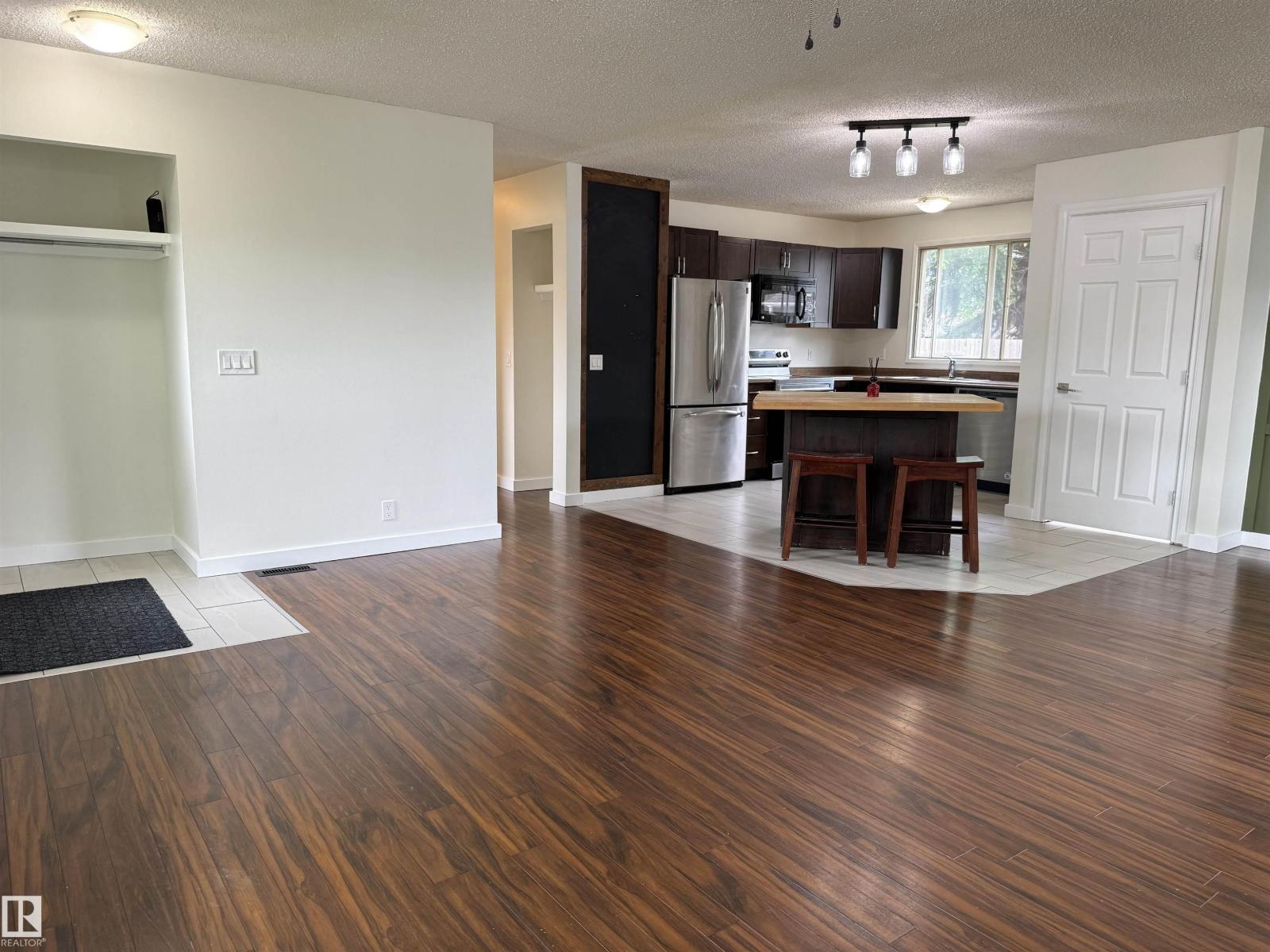 7922 97 AV, Fort Saskatchewan — photo 3