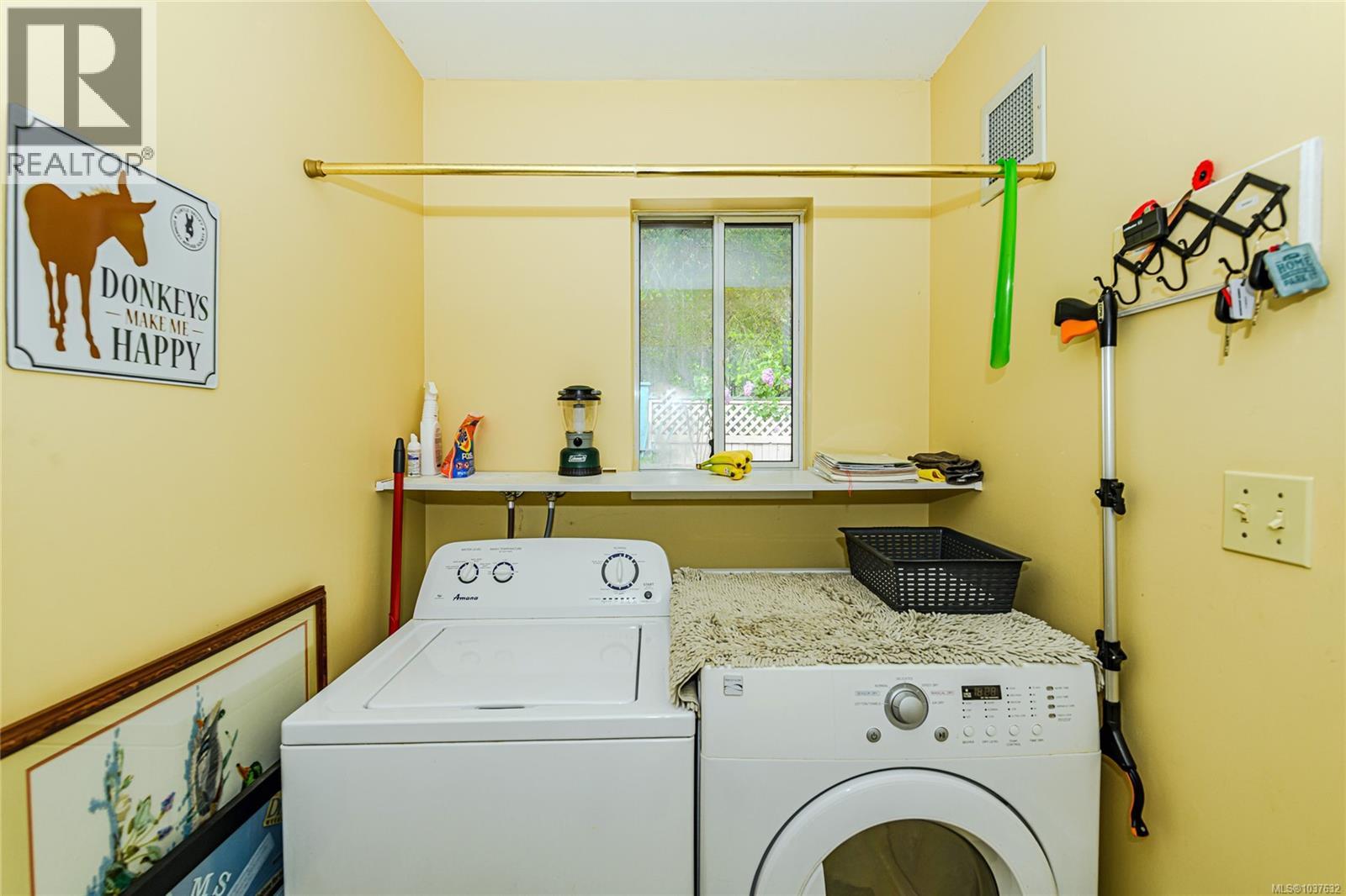 204 Cormorant Cres - 27