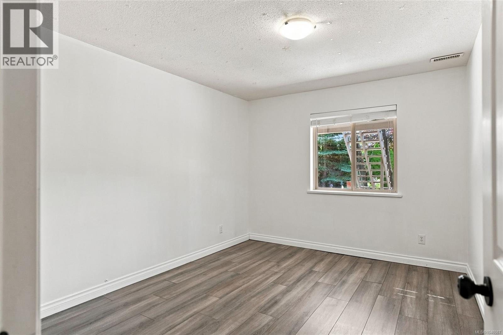 1752 White Blossom Way - 40