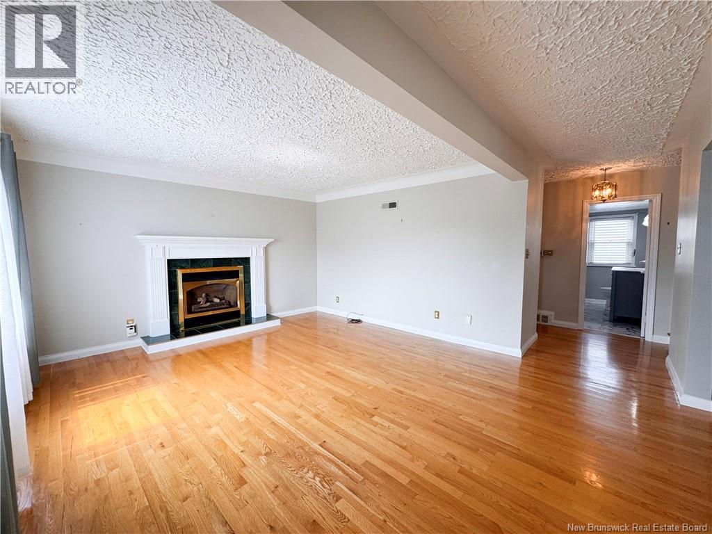 641 Acadie - 16
