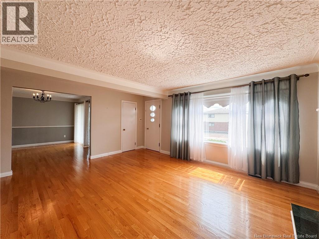 641 Acadie - 19