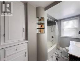 641 Acadie, Dieppe, NB E1A1J6 Photo 22