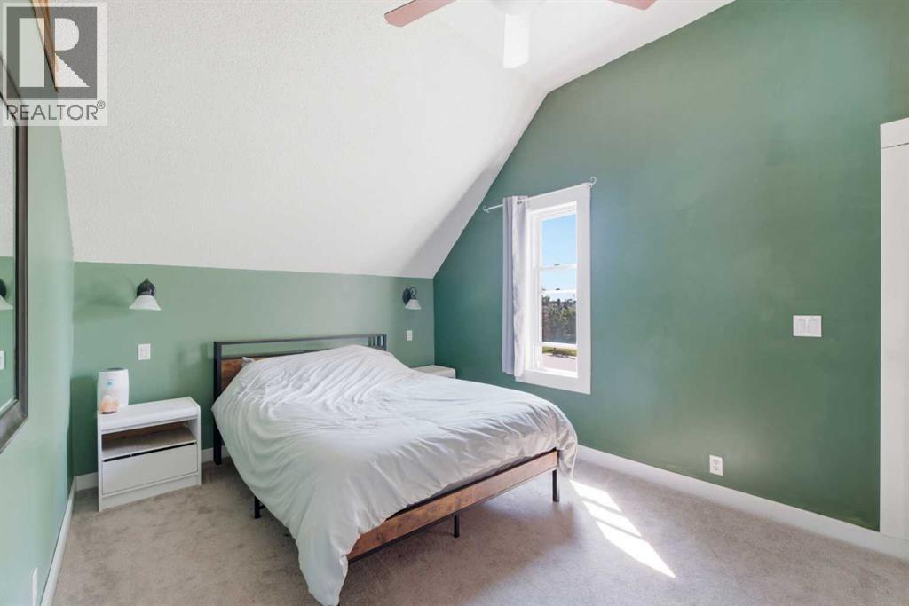 432 Centre Avenue Northeast - Photo 20