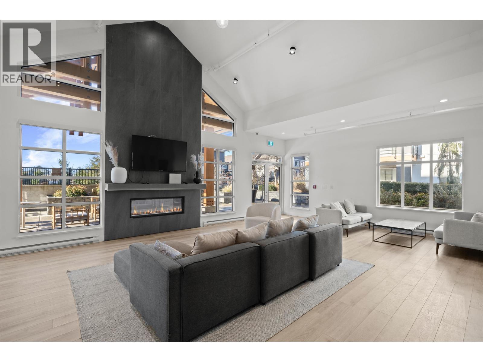 219 1792 STARLING DRIVE, Tsawwassen